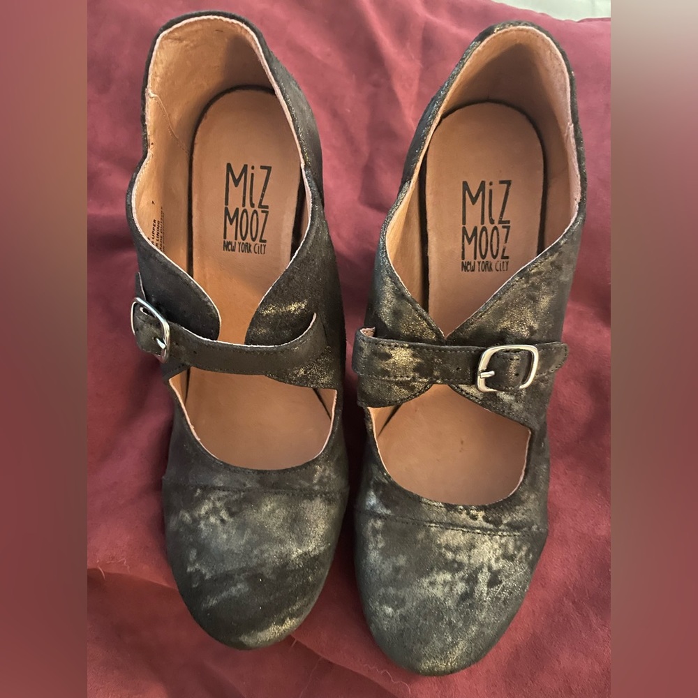 NWT Miz Mooz Jackson Heel, Size 7